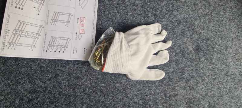 Weird glove that came with box #1